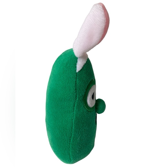 VeggieTales Larry the Cucumber with Bunny Ears 7” Easter Plush 2018 Big Idea - Picture 4 of 11